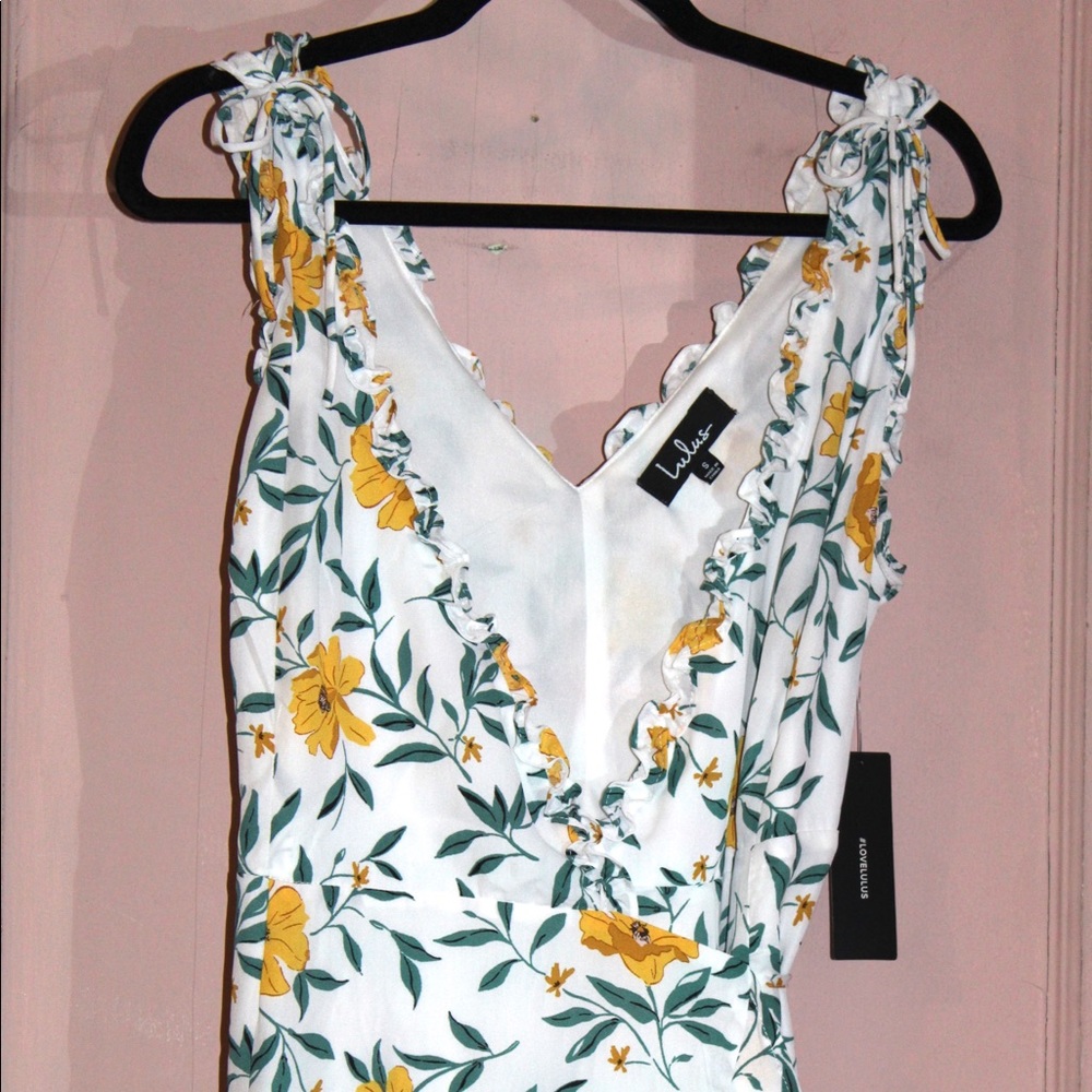 Beautiful, hi-low dress from Lulus; new with tags